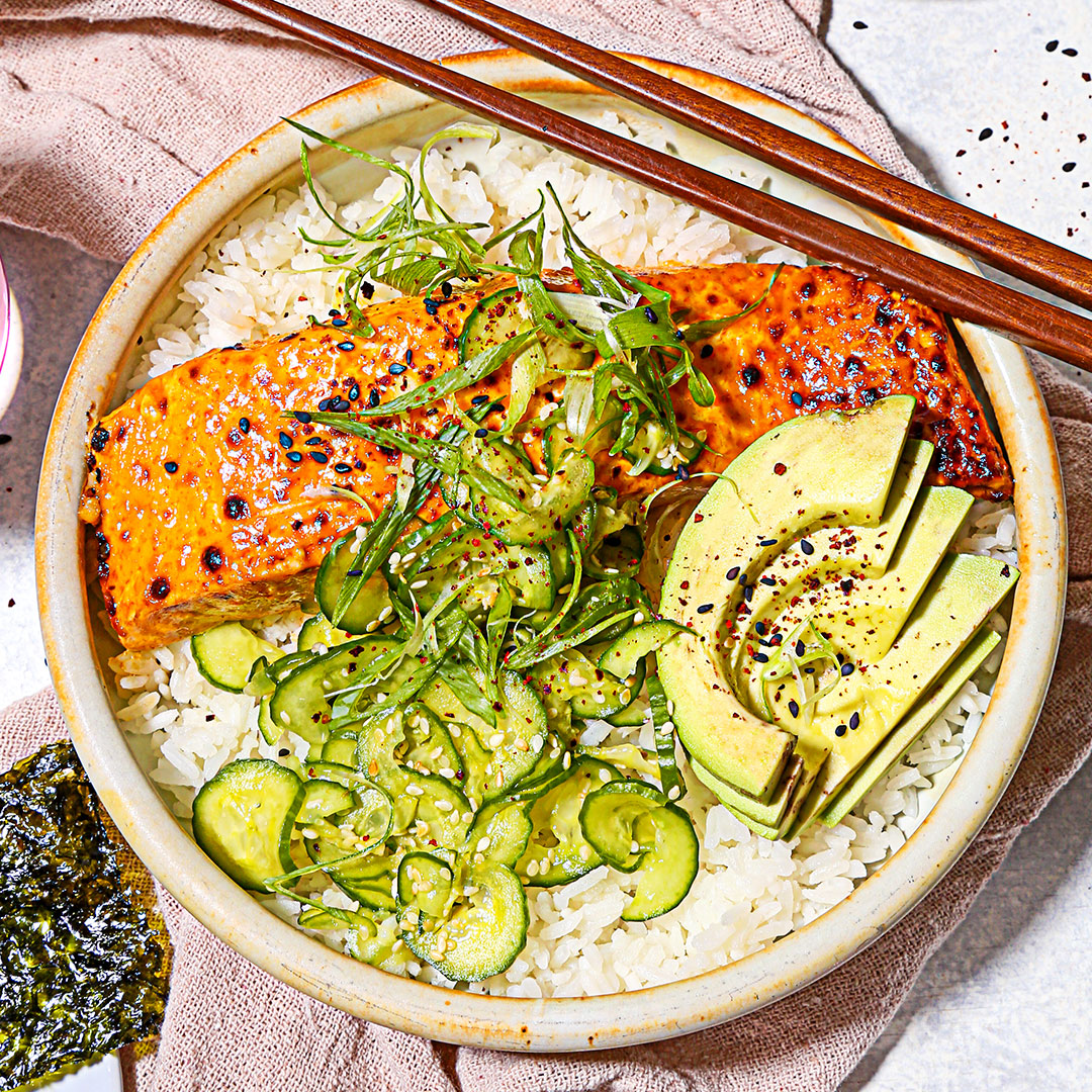 Salmon Sushi Bowls with Homemade Spicy Mayo! - Chef Savvy